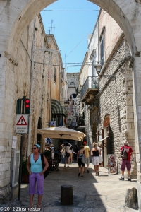 Bari, Straße