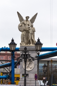 Statue auf der Schlossbrücke