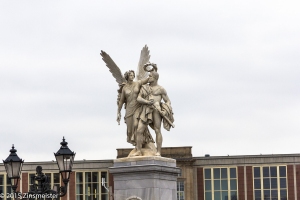 Statue auf der Schlossbrücke