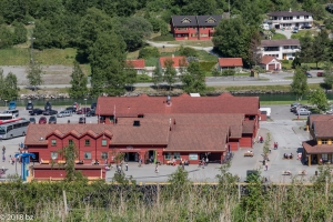 Flam, Spaziergang, Blick zum Terminal